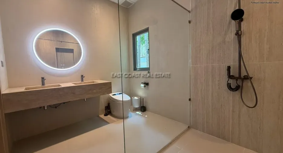 Продажа 5 спальни дом в Йомтиен, Паттайя