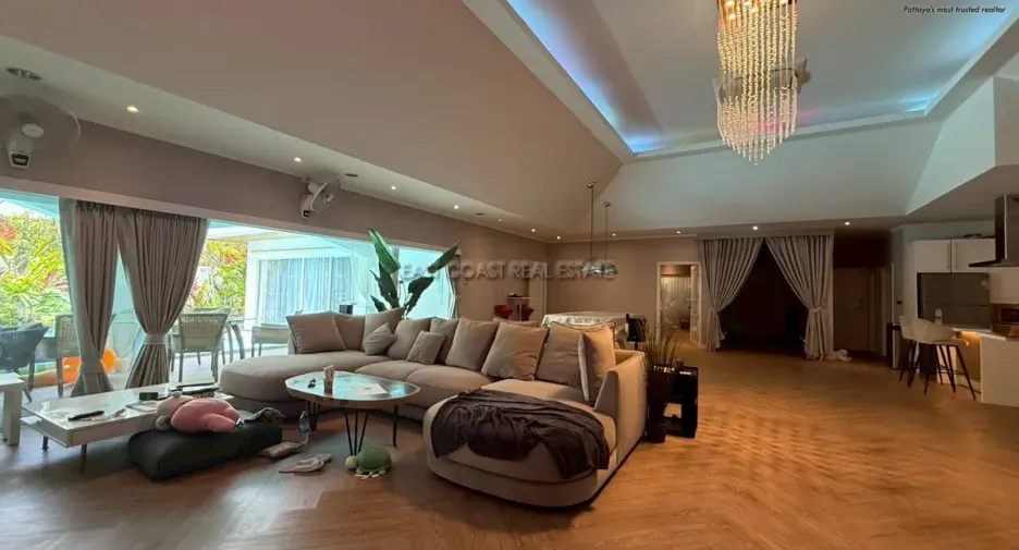 À vendre 5 chambres maison à Jomtien, Pattaya