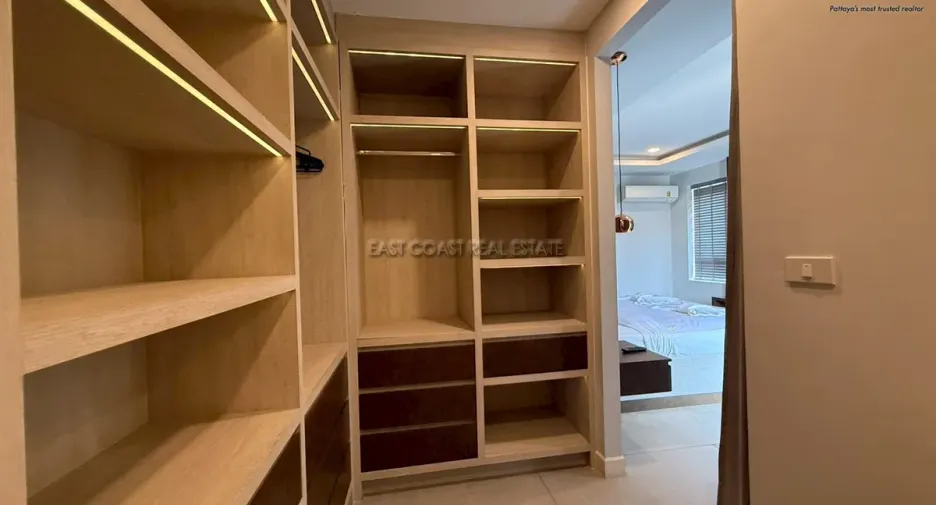 Haus zum Kauf mit 8 Zimmer in Jomtien, Pattaya