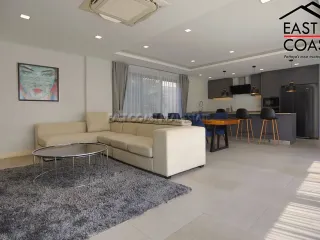Haus zum Kauf mit 5 Zimmer in Bang Lamung, Chonburi