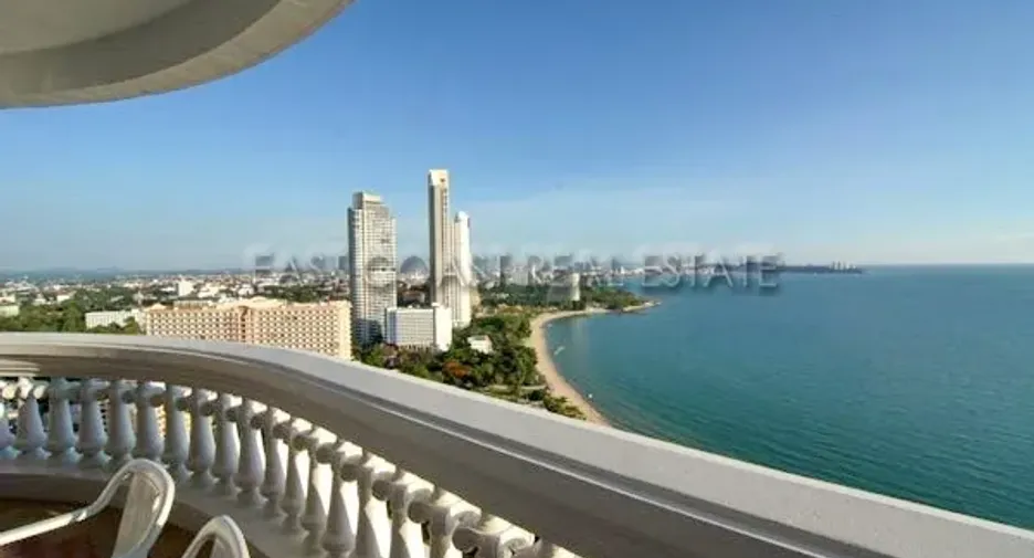For rent and for sale 3 bedrooms condo in Bang Lamung, Chonburi