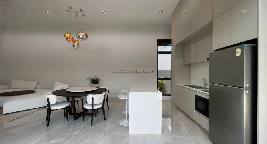 For rent and for sale 3 bedrooms house in Bang Lamung, Chonburi