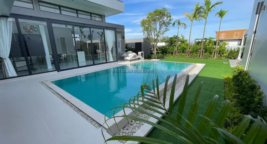 For rent and for sale 3 bedrooms house in Bang Lamung, Chonburi
