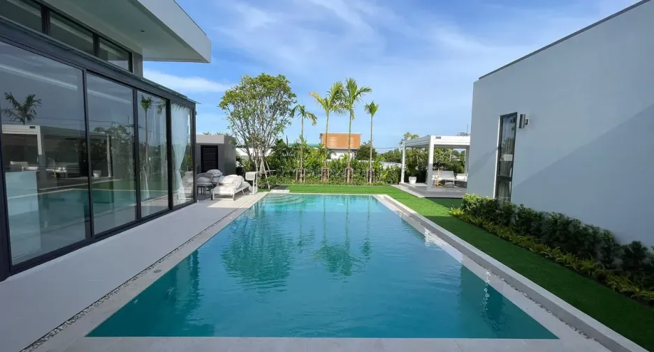 For rent and for sale 3 bedrooms house in Bang Lamung, Chonburi