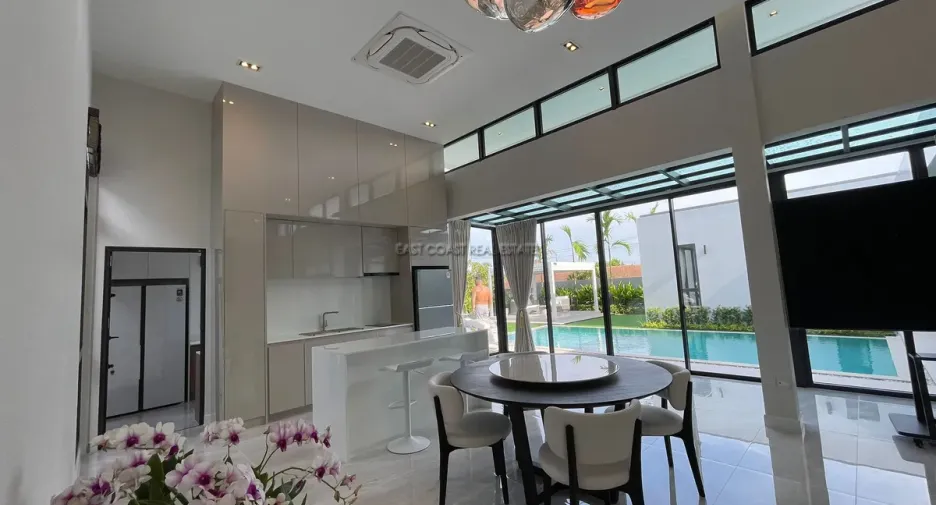 For rent and for sale 3 bedrooms house in Bang Lamung, Chonburi