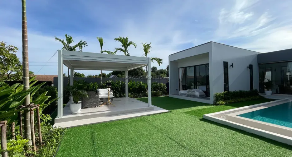 For rent and for sale 3 bedrooms house in Bang Lamung, Chonburi