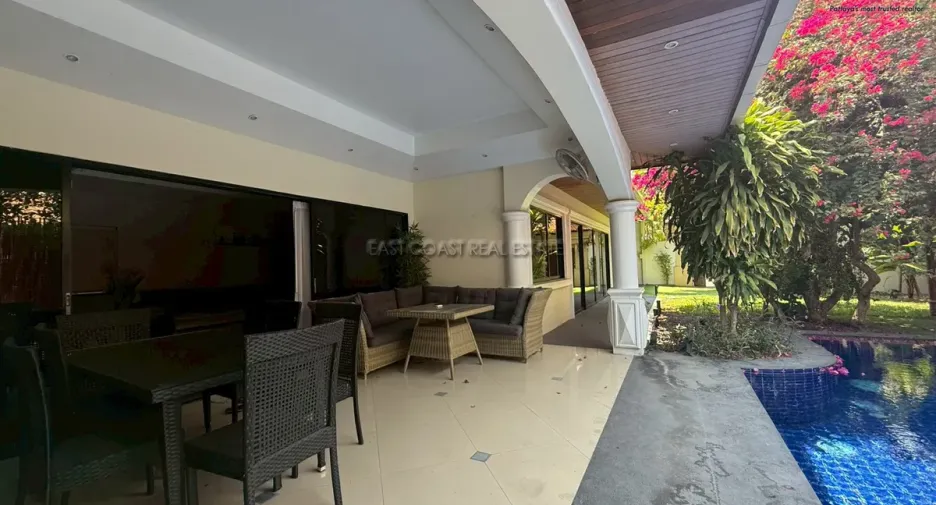 For sale 3 ベッドルーム house in Jomtien, Pattaya