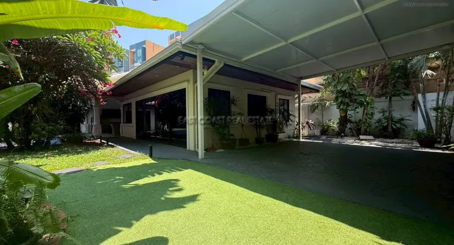 For sale 3 ベッドルーム house in Jomtien, Pattaya