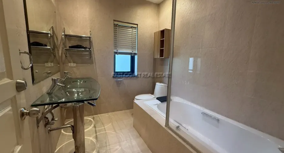 For sale 3 ベッドルーム house in Jomtien, Pattaya