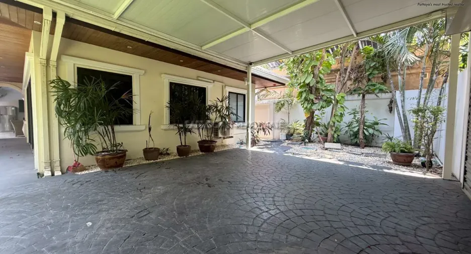 For sale 3 ベッドルーム house in Jomtien, Pattaya