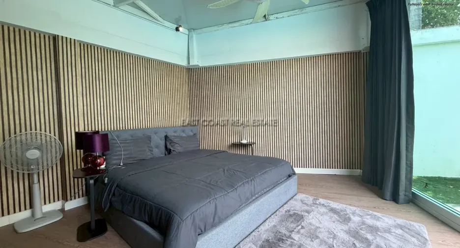 For sale 4 bedrooms house in Jomtien, Pattaya