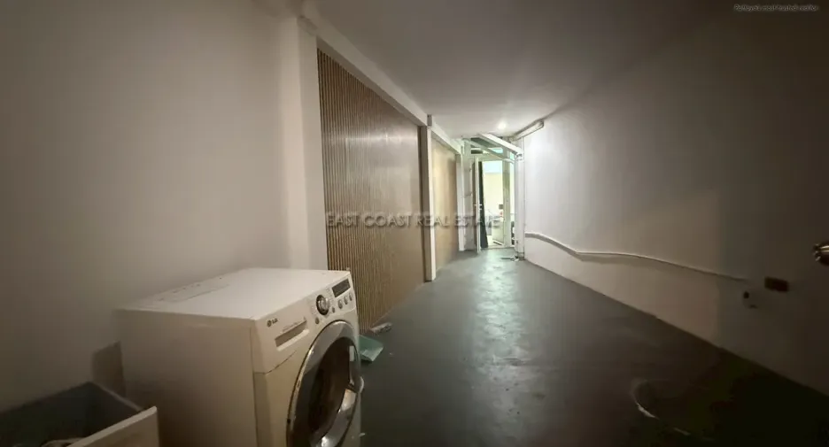 For sale 4 bedrooms house in Jomtien, Pattaya