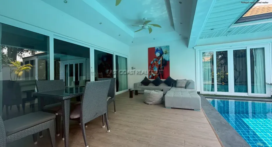 For sale 4 bedrooms house in Jomtien, Pattaya