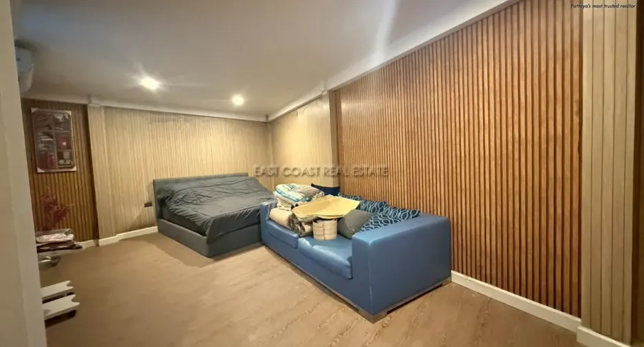 For sale 4 bedrooms house in Jomtien, Pattaya