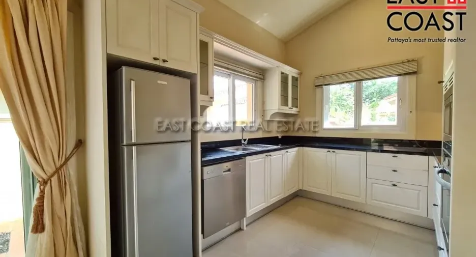 For rent and for sale 3 bedrooms house in Jomtien, Pattaya