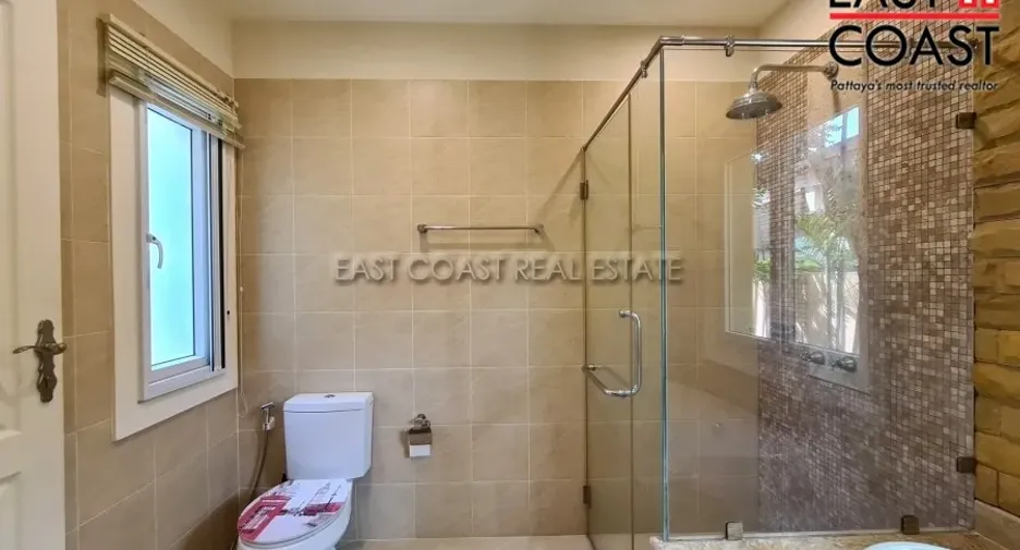 For rent and for sale 3 bedrooms house in Jomtien, Pattaya
