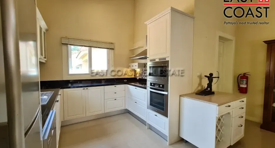 For rent and for sale 3 bedrooms house in Jomtien, Pattaya