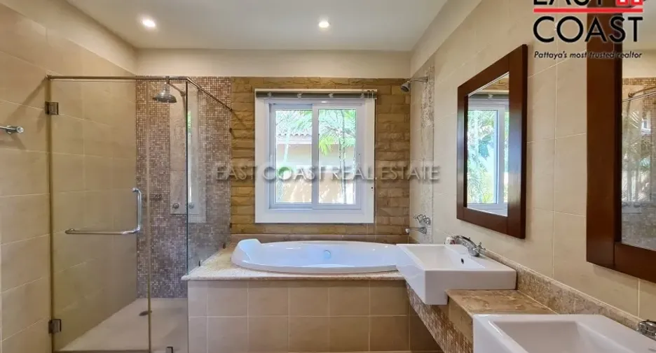 For rent and for sale 3 bedrooms house in Jomtien, Pattaya