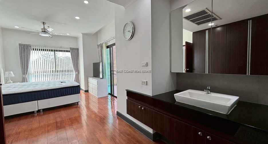 Condo en venta de 2 habitaciones en Pratumnak, Pattaya