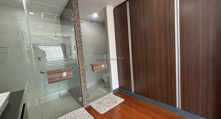 Condo en venta de 2 habitaciones en Pratumnak, Pattaya