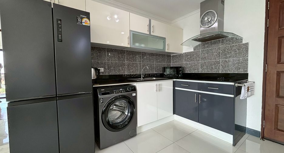 Condo en venta de 2 habitaciones en Pratumnak, Pattaya