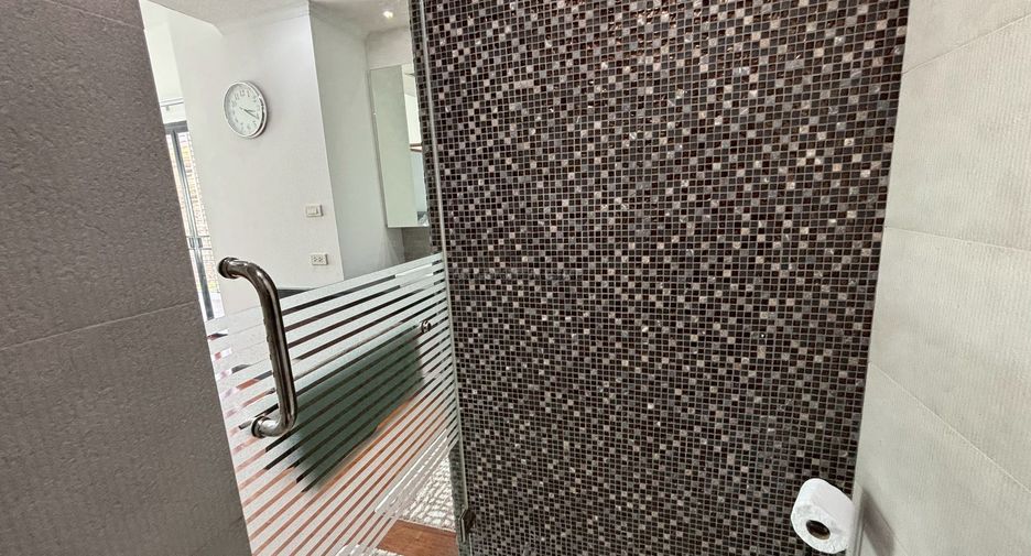 Condo en venta de 2 habitaciones en Pratumnak, Pattaya