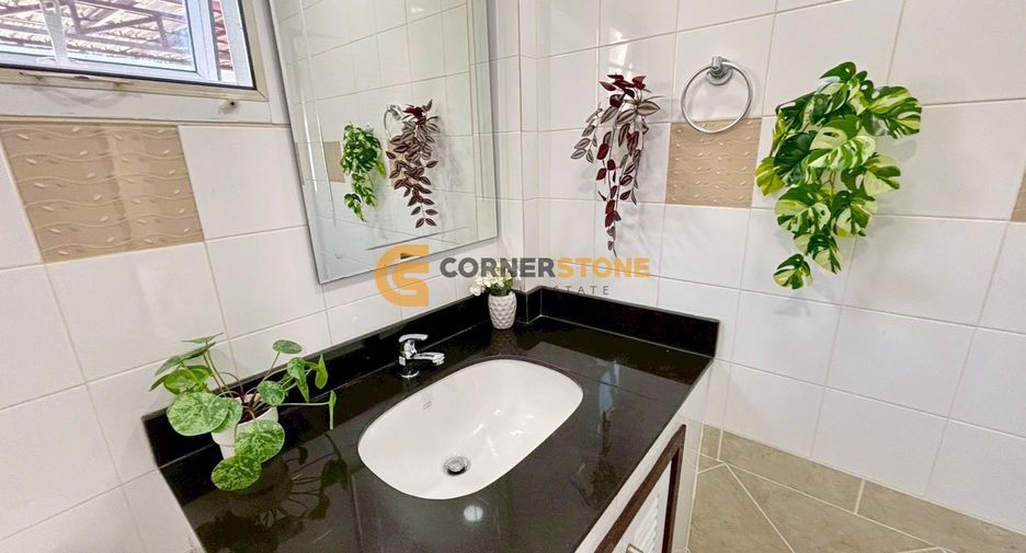 For rent 5 bedrooms house in East Pattaya, Pattaya