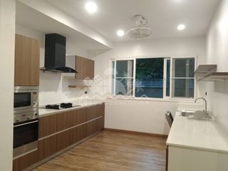 Casa en alquiler de 6 habitaciones en Bang Lamung, Chonburi