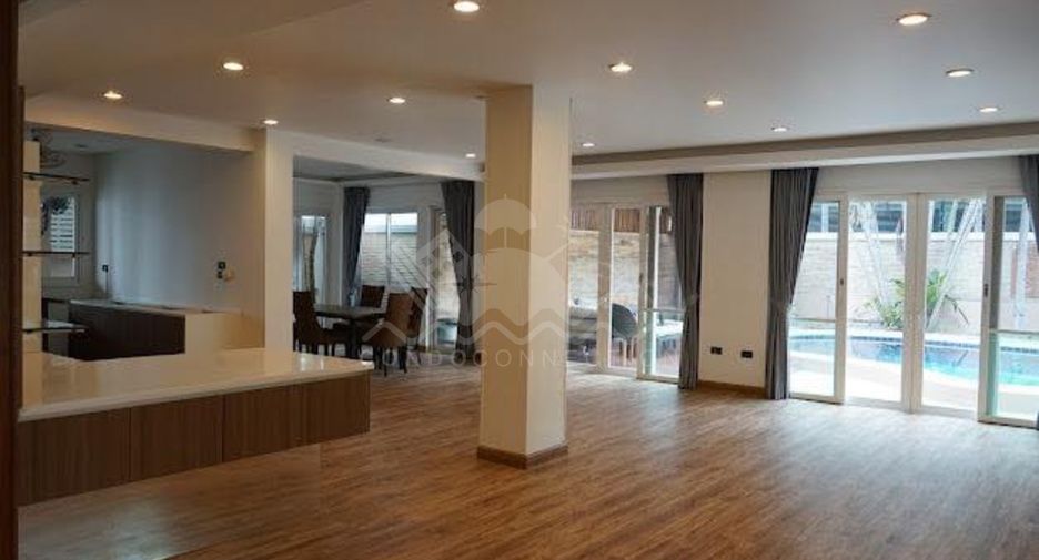 Casa en alquiler de 6 habitaciones en East Pattaya, Pattaya