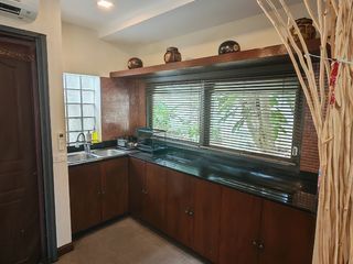 Haus zur Miete mit 5 Zimmer in Bang Lamung, Chonburi