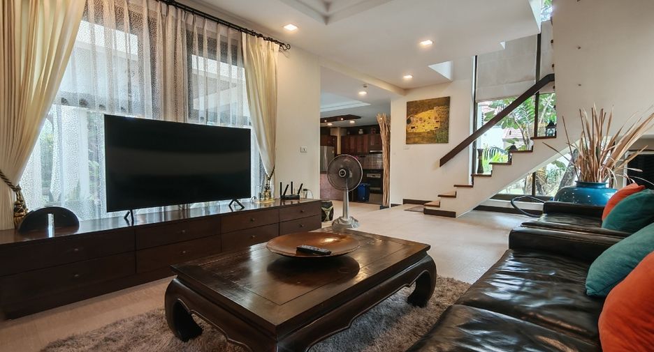 For rent 5 bedrooms house in East Pattaya, Pattaya