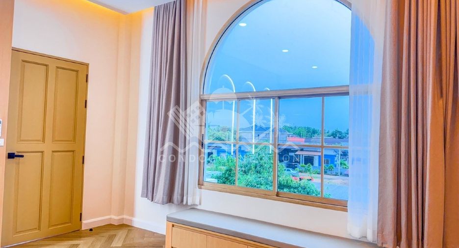 Casa en venta de 5 habitaciones en East Pattaya, Pattaya