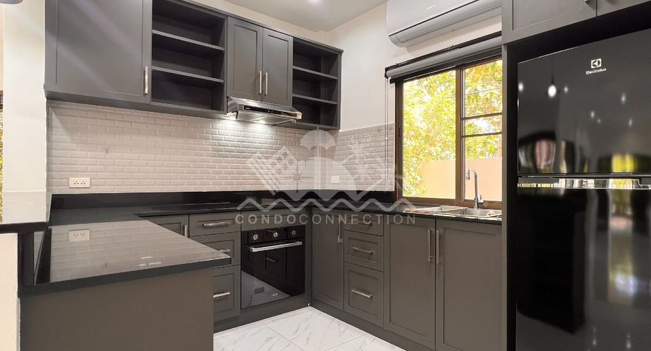 À vendre 3 chambres maison à East Pattaya, Pattaya