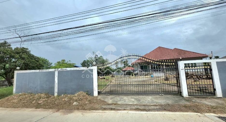Haus zum Kauf mit 3 Zimmer in Sattahip, Chonburi