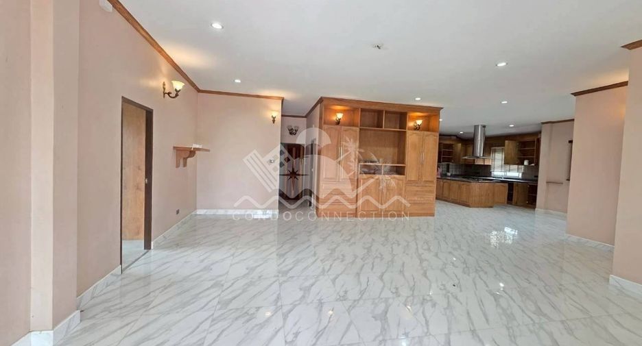 Haus zum Kauf mit 3 Zimmer in Sattahip, Chonburi