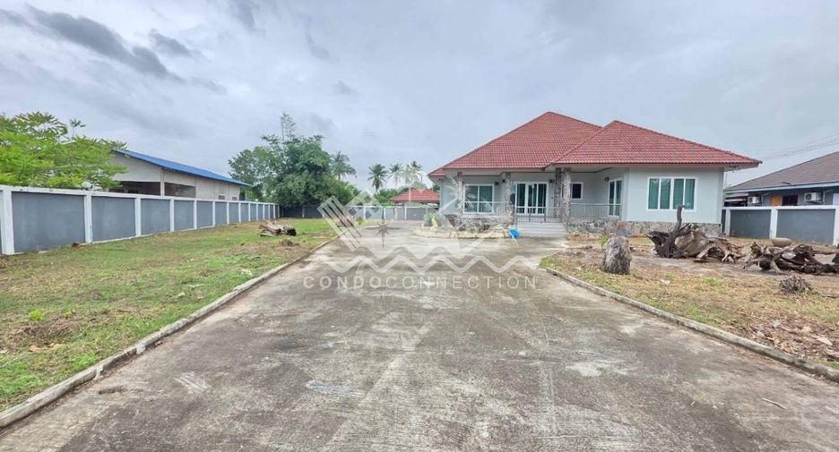 Haus zum Kauf mit 3 Zimmer in Sattahip, Chonburi