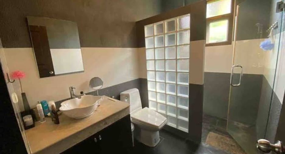 À vendre 4 chambres maison à Sattahip, Chonburi