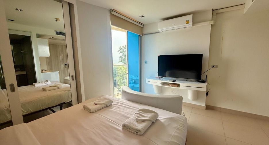For sale studio condo in Pratumnak, Pattaya