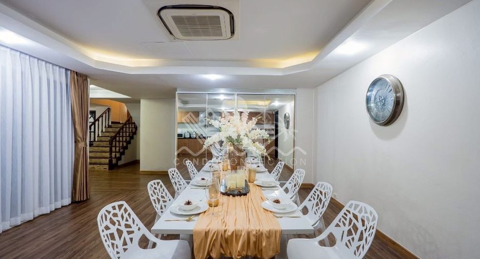 For sale 4 bedrooms house in Jomtien, Pattaya