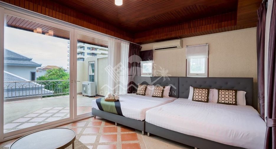 For sale 4 bedrooms house in Jomtien, Pattaya