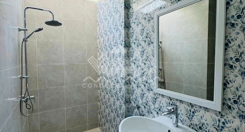 For sale 4 bedrooms house in North Pattaya, Pattaya
