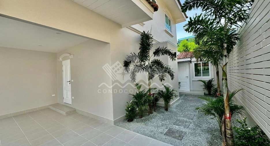 For sale 4 bedrooms house in North Pattaya, Pattaya