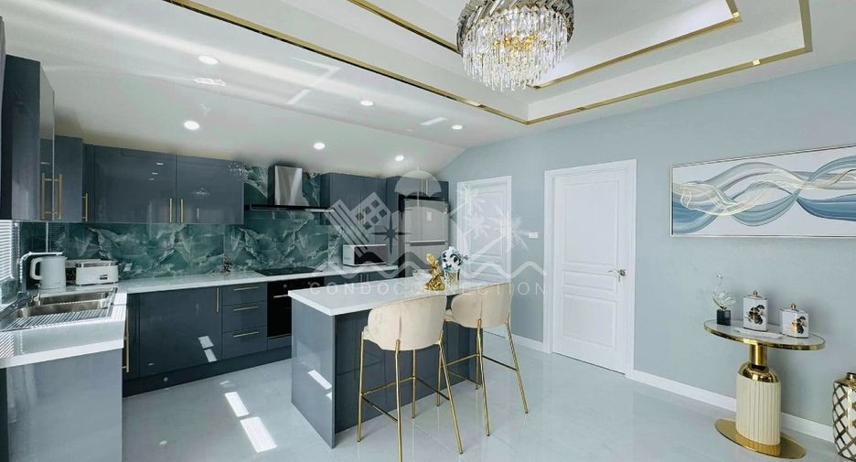 For sale 4 bedrooms house in North Pattaya, Pattaya
