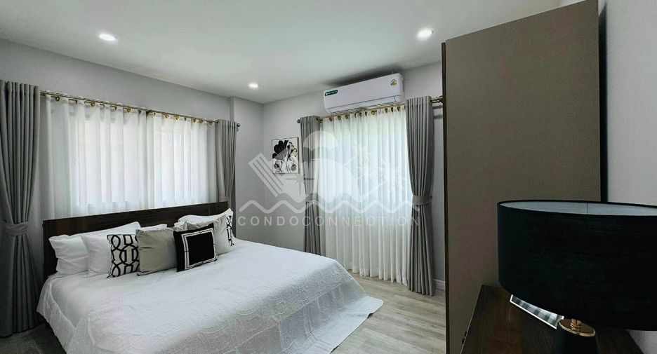 For sale 4 bedrooms house in North Pattaya, Pattaya