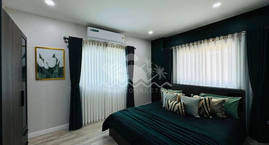 For sale 4 bedrooms house in North Pattaya, Pattaya