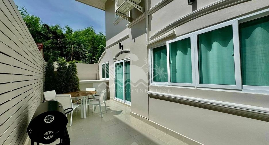For sale 4 bedrooms house in North Pattaya, Pattaya