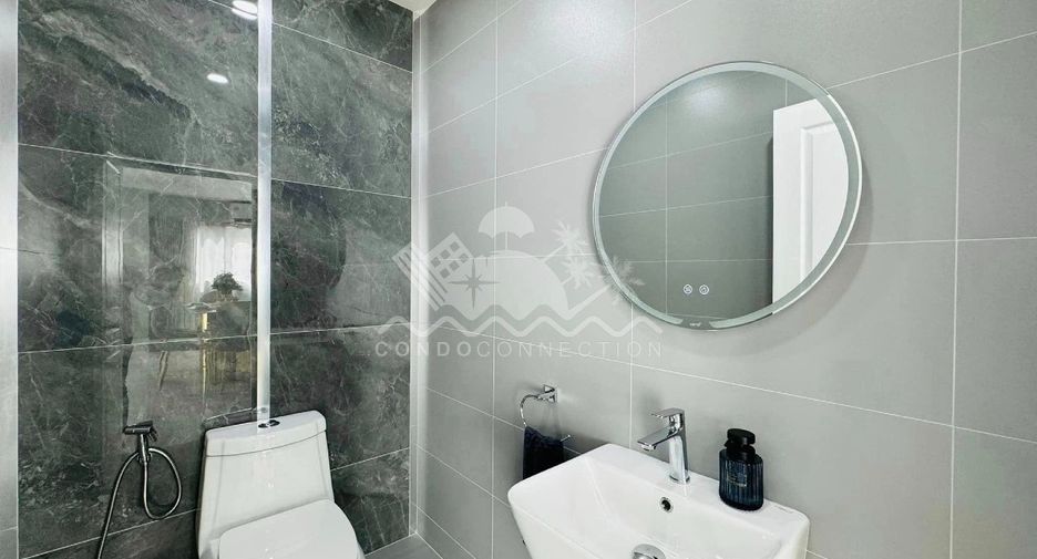 For sale 4 bedrooms house in North Pattaya, Pattaya