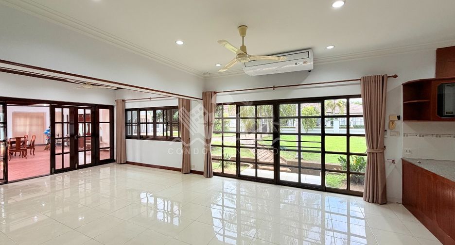 For rent 5 bedrooms house in Bang Lamung, Chonburi