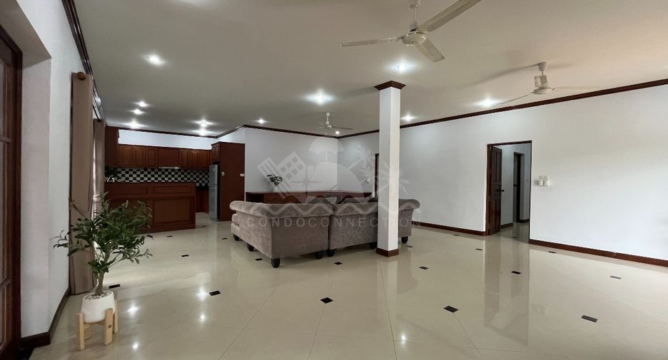 For rent 5 bedrooms house in Bang Lamung, Chonburi