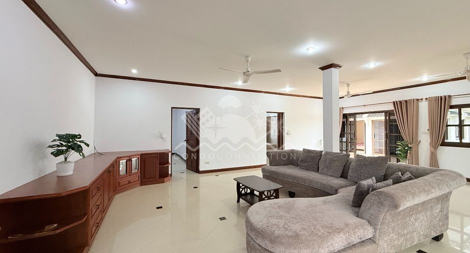For rent 5 bedrooms house in Bang Lamung, Chonburi